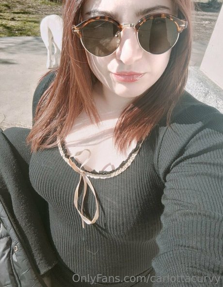 carlottacurvy 完璧な女優 画像