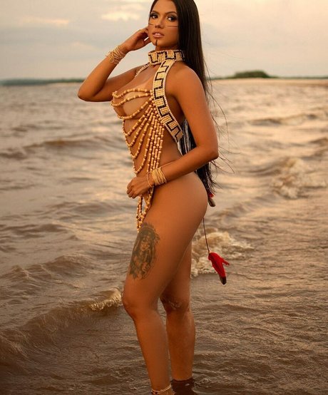 Karol Lima ポルノ女優 写真