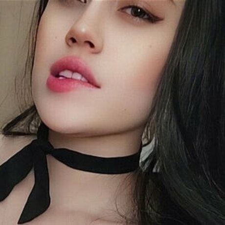 Nina Asmr ホットなポルノスター ギャラリー