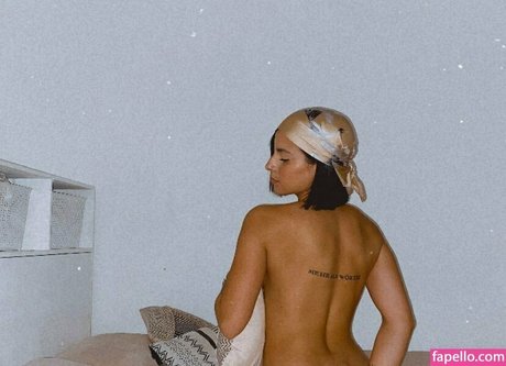 Romina Provenzano ポルノモデル 写真