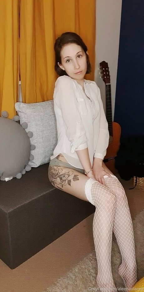 Aleenaxlaced ポルノスター トップ 写真