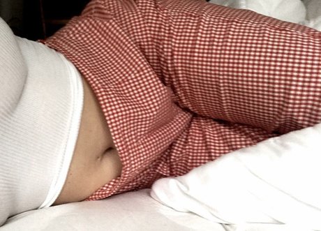 Cayley M ポルノスター トップ 写真