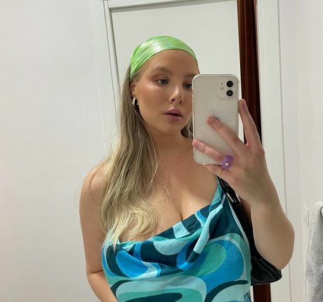 Stina profile image