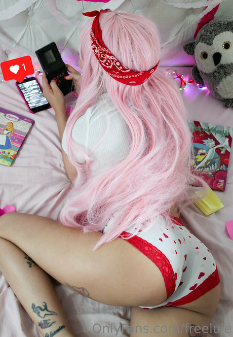 freeluie ポルノスター 写真