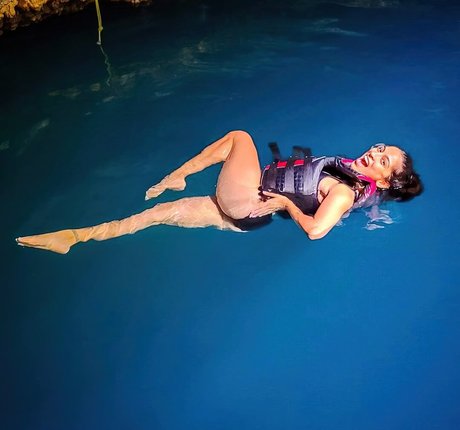 Simmi Singh ポルノスター xxx 写真