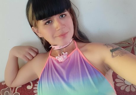 fernymoon95 エロティックモデル 画像