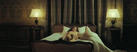Vicky Krieps ホットスター 写真