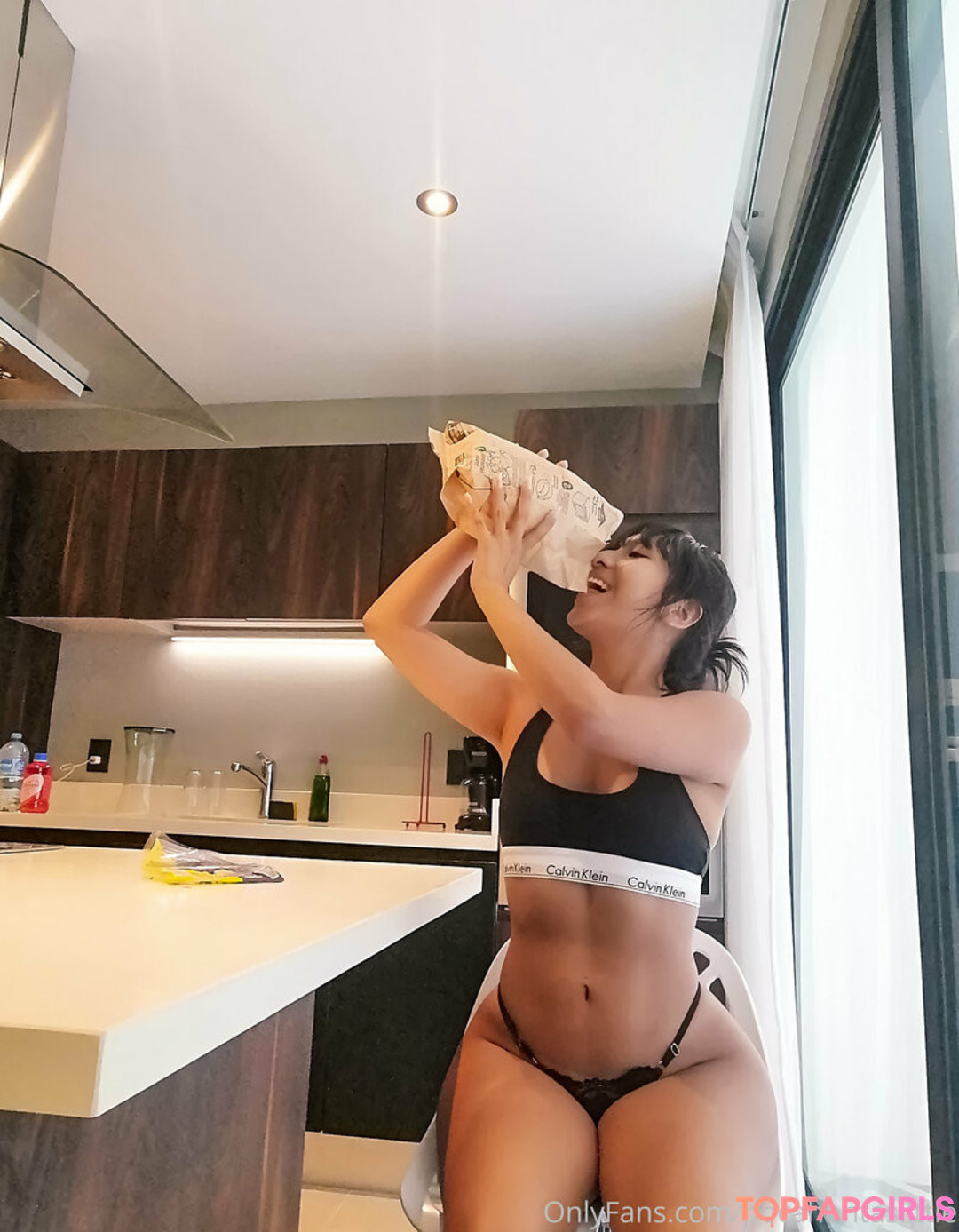 pocahontaslittle ポルノスター ヌード 画像