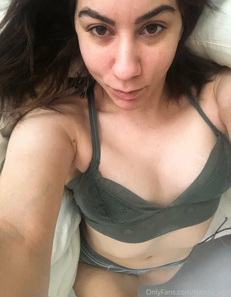 baddd w0lf アダルト女優 写真