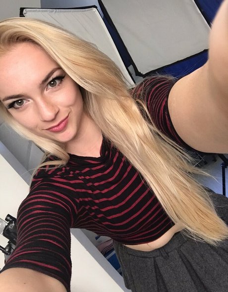 Mandy Marx xxxポルノスター 写真