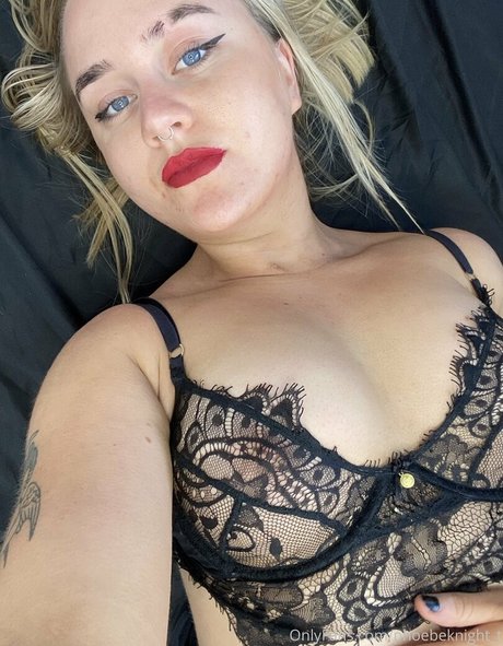phoebeknight t アートスター 写真