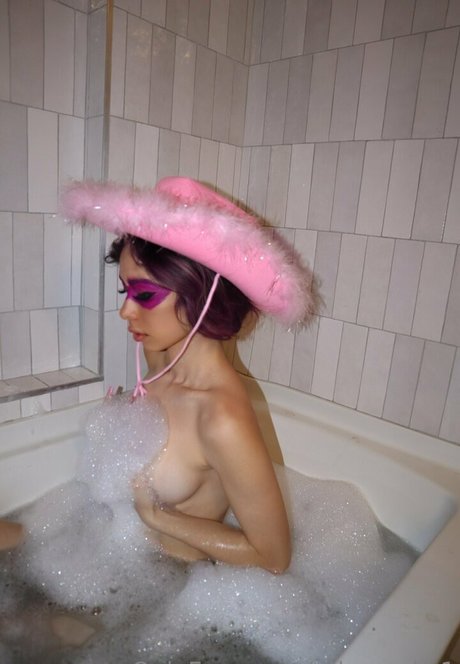 ストッキング オンリーファンズ ポルノ 写真