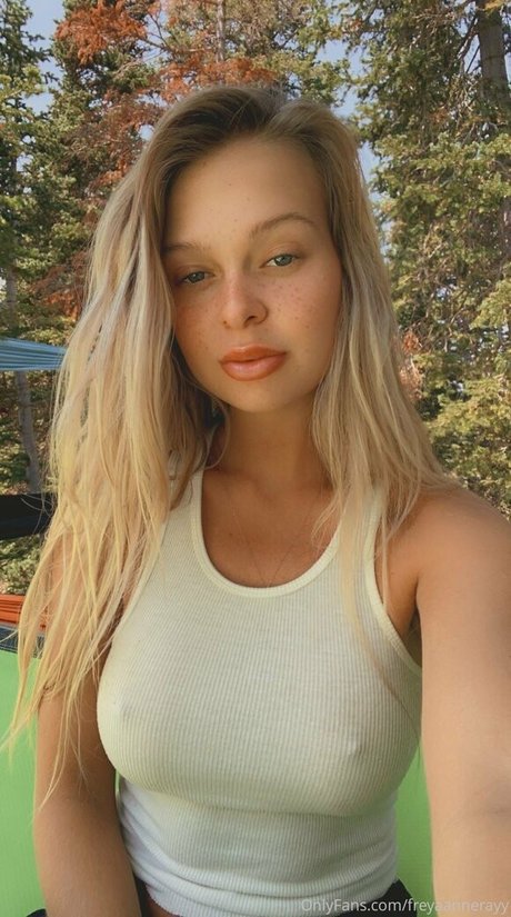 freyaannerayy 限定モデル 写真