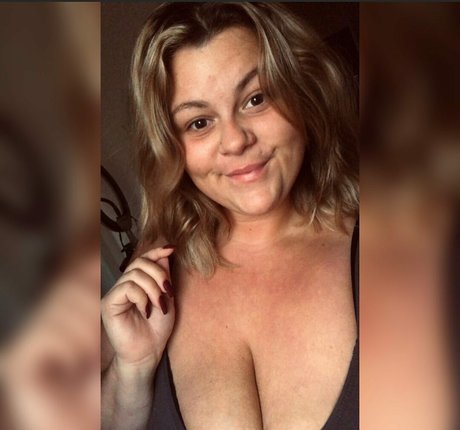 plussize andfine 最高の女優 画像
