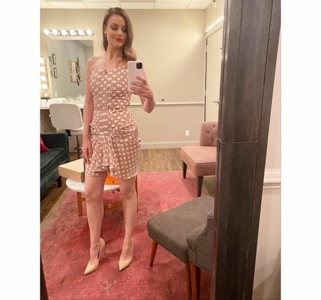 Gillian Jacobs HDスター 画像