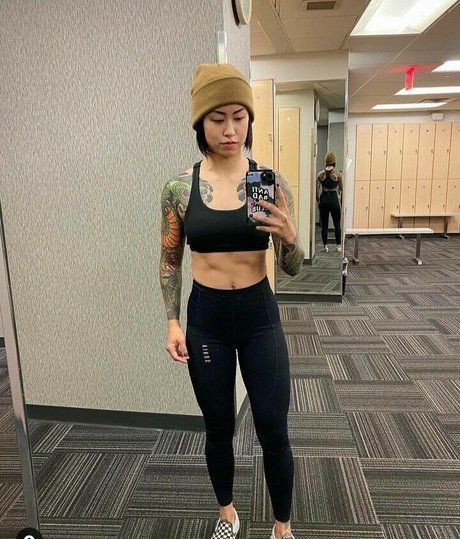 Baconandbiceps 美しい女優 ギャラリー