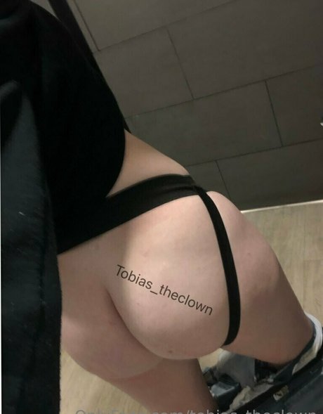 tobias theclown ポルノスター 独占 写真
