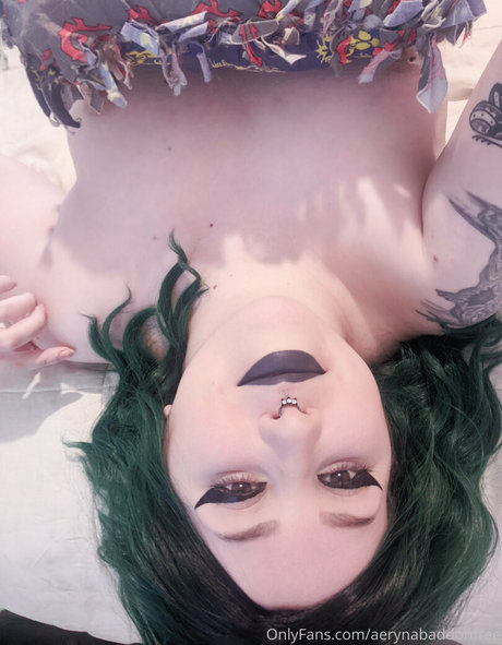 aerynabaddonfree スター xxx 写真