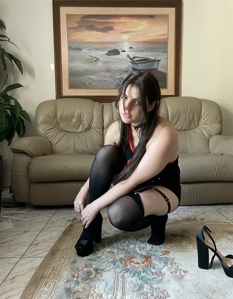 アジア人の足コキオンリーファンズ セクシーヌード 写真