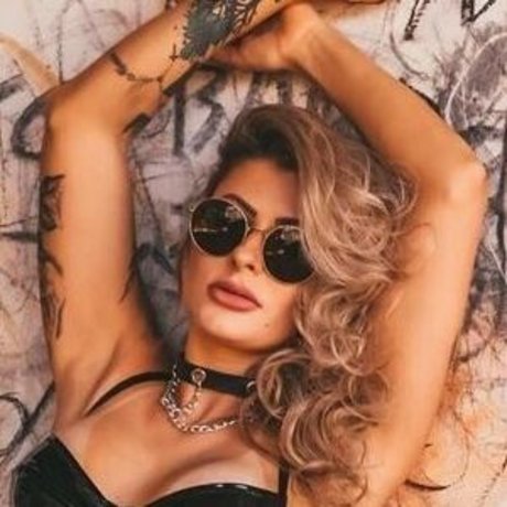 Lucimara De Lima ヌードモデル 写真