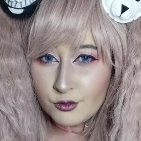 SassNessie xxxポルノスター 画像
