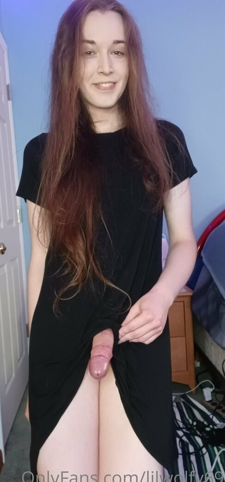 lilwolfy69 top profile image