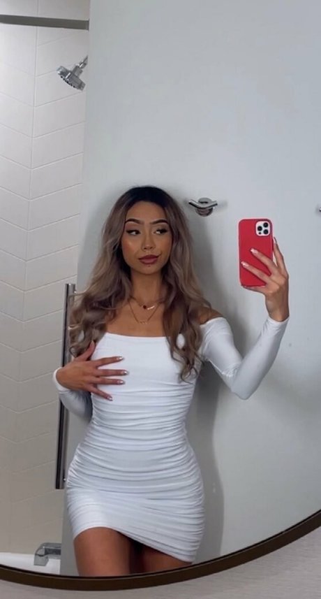 aashleygiselle ヌードモデル 写真