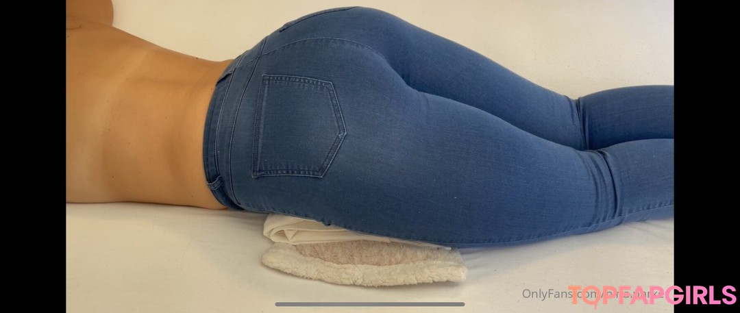 NinaParker 裸モデル 画像