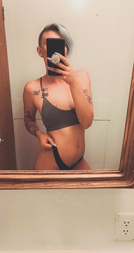 fcassibreee アダルト女優 画像
