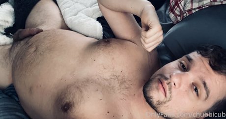 chubbicub エロティック女優 写真