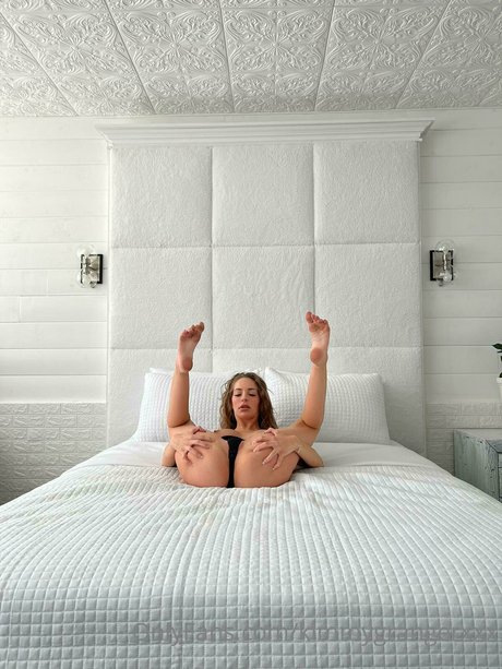 fans dia uniquement nus pornographiques image