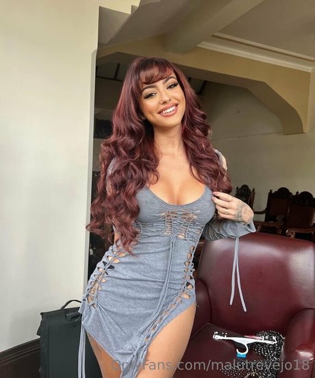 adolescent maigre onlyfans assez haute qualité photos