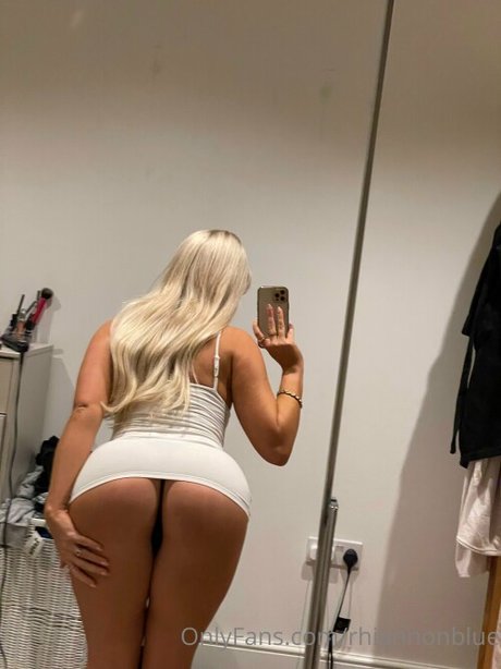 milf aux cheveux noirs onlyfans nu meilleur des photos