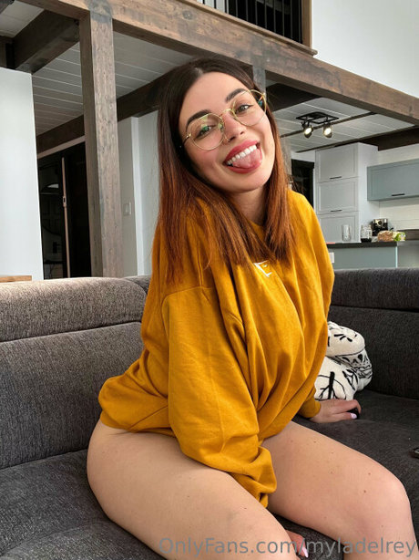 Myla Del Rey Fotoaufnahmen