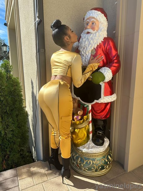 Yasmine Lopez modèle joli galerie