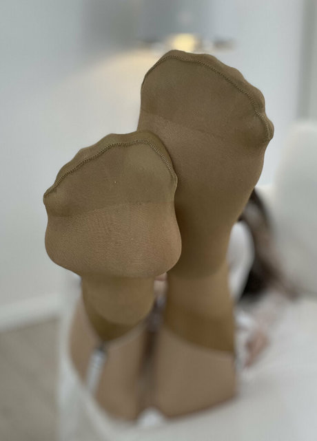 footjob uniquementfans assez hd galeries