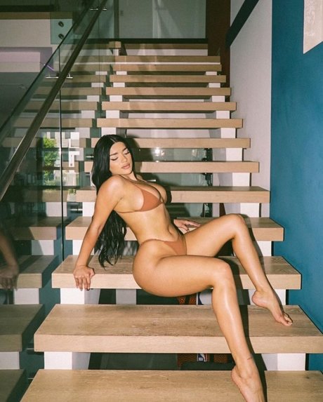 bikini ado onlyfans sexy chaud collection