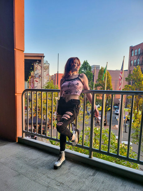 éjaculation pov onlyfans plutôt sexy archive