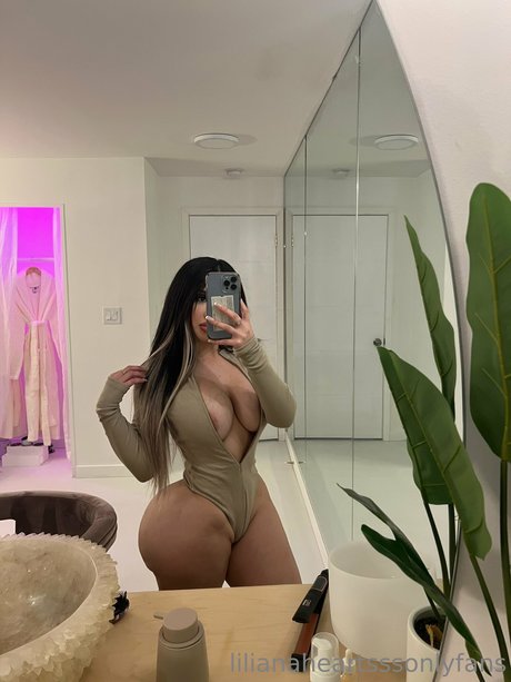 bikini uniquementfans belle qualité photos