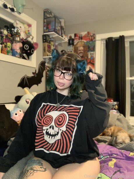 Invader jade nus star du porno galeries