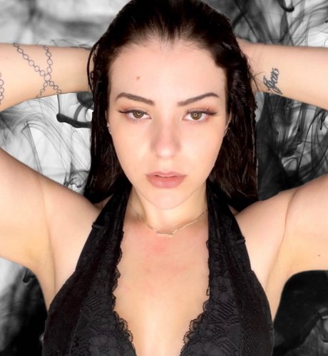 échange de fans uniquement haut nu des photos