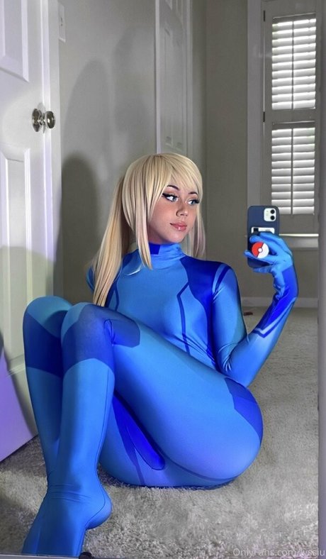 Lyssiu actrice adulte collection