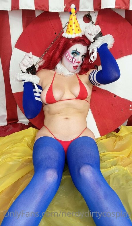 NerdyDirtyCosplay étoile parfaite image