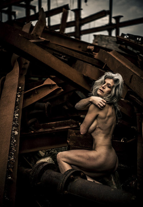 Helen saunders star du porno parfaite archive