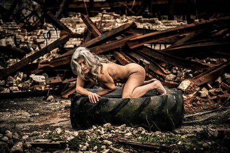 Helen saunders actrice porno galeries