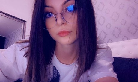 sexe en bikini uniquementfans assez haute qualité photo