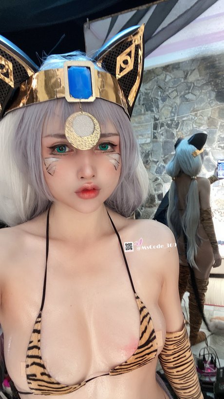 Code 369 actrice érotique galerie