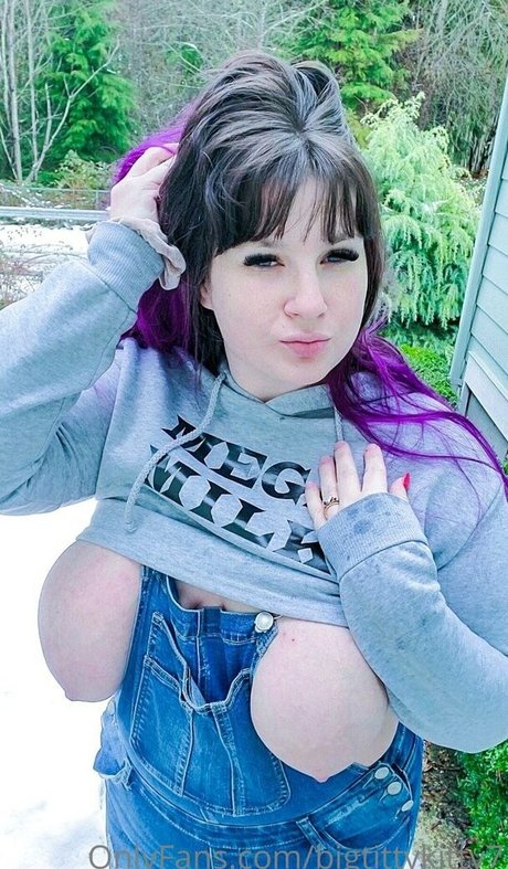 Bigtittykitty7 modèle sympa photos