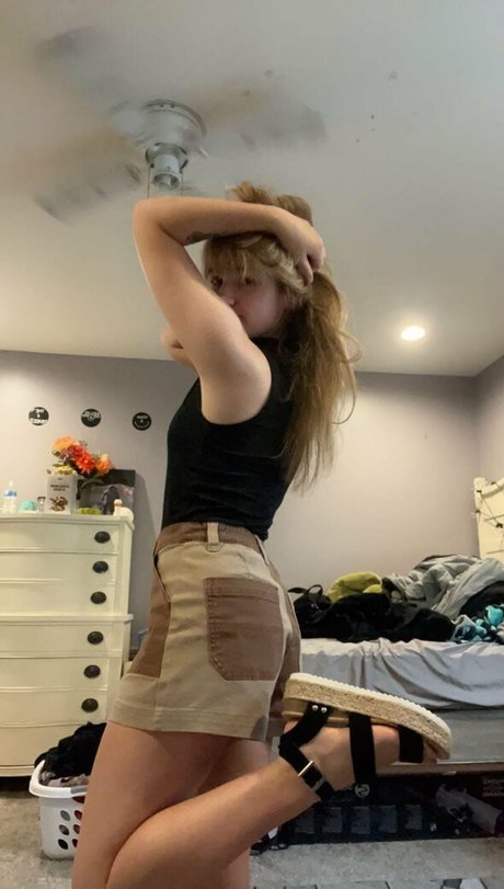 eloisenoice belle star du porno photo