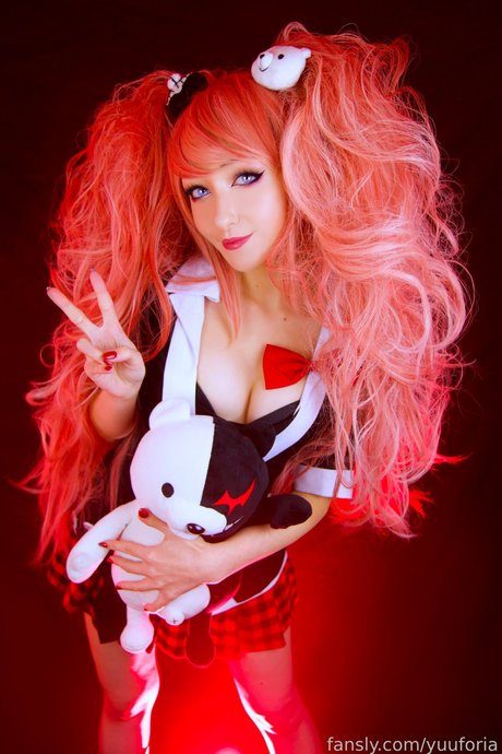 fille courbée dà côté onlyfans porno artistique photo